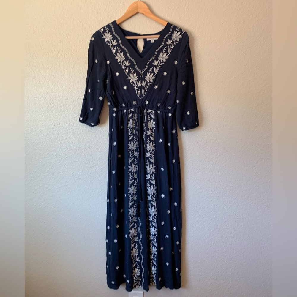 Piper & Scoot blue embroidered midi dress medium